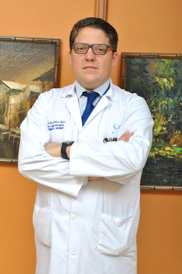 Dr. Francisco Nevárez Noboa Cirujano General y del aparato digestivo-Cirugía laparoscópica avanzada Cirugía Oncológica - Especializado en el Hospital Gregorio Marañon – España.